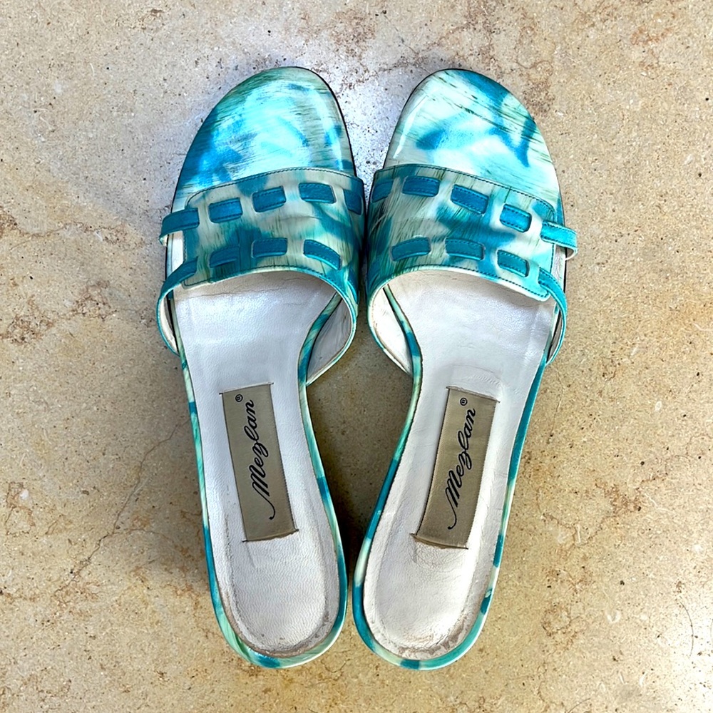 Unique Mezlan Sandal